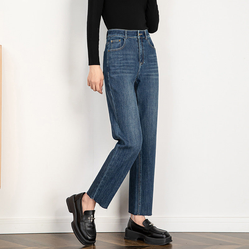 Gradlinige Jeans mit hoher Taille