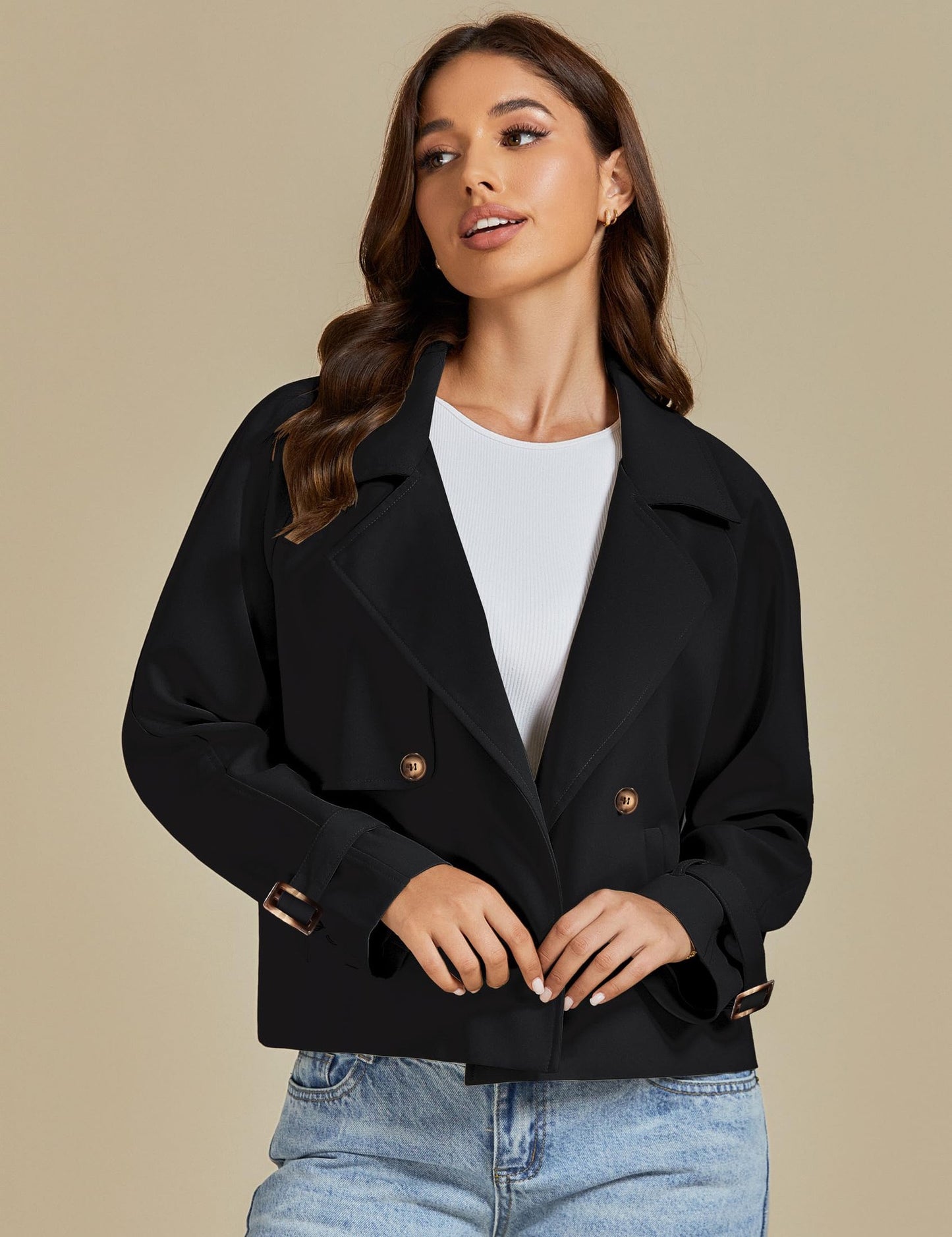 Elegante Übergangsjacke kurz mit Knöpfen