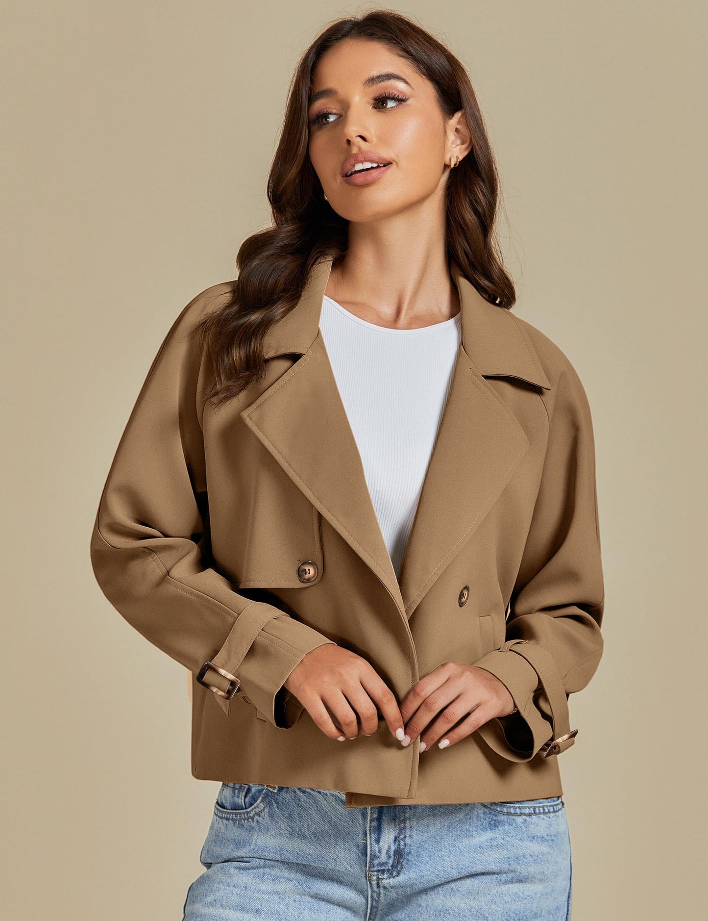 Elegante Übergangsjacke kurz mit Knöpfen