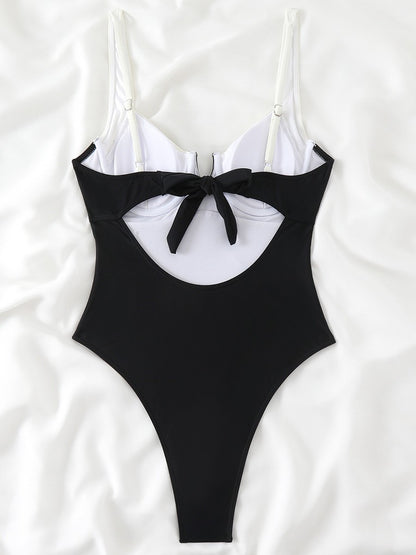eleganter High-Leg-Badeanzug