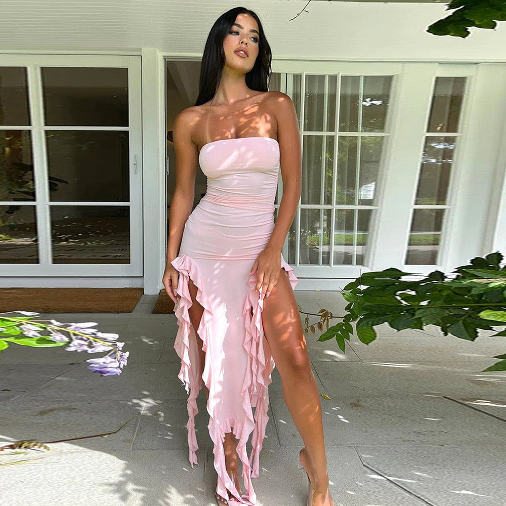 Schulter und beinfreies Rüschenkleid